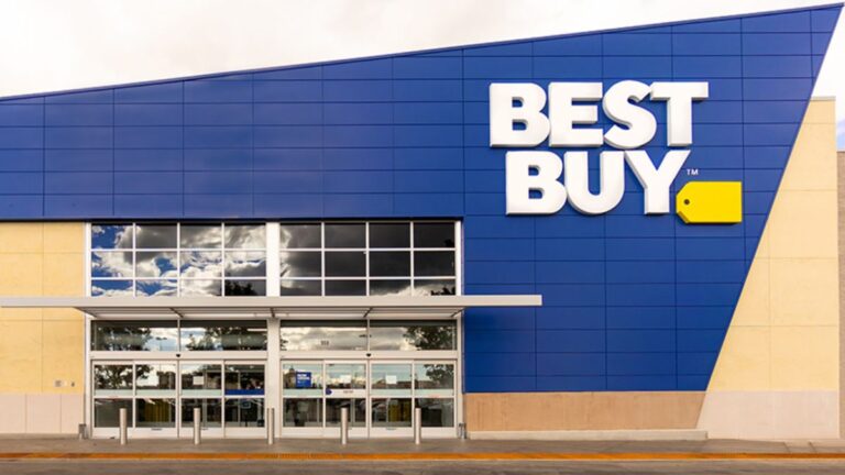 Best Buy Reports Another Quarterly Sales Decline